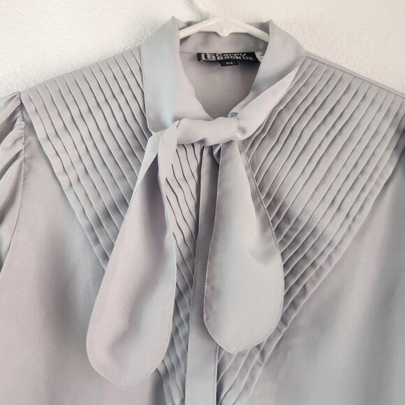 Vintage Carry Back Blouse in Gray Size 3/4 Neck Tie Pleated Long Sleeve Button - Picture 2 of 9
